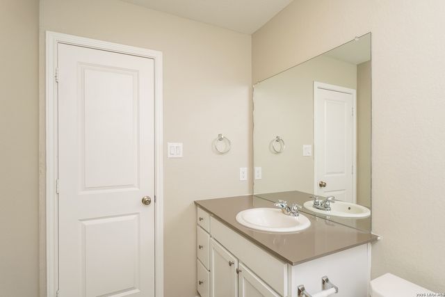 5184 Fowler Crest, Converse, TX 78109