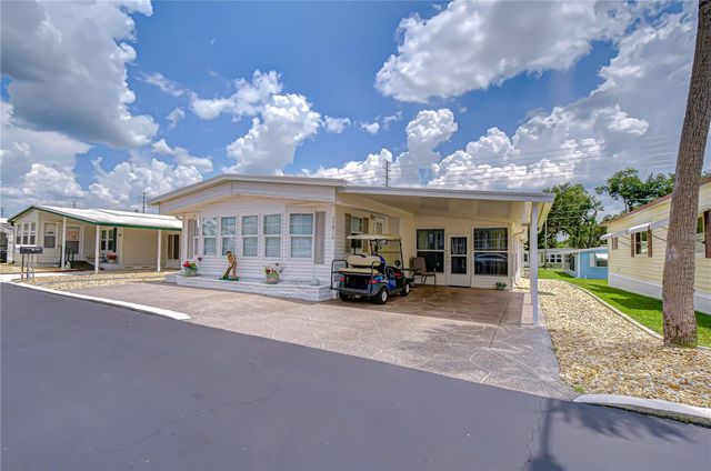 37816 BARCELONA AVENUE, Zephyrhills, FL 33541