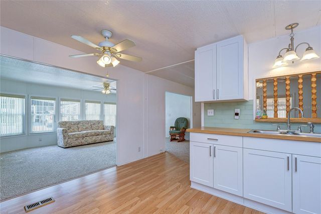 37816 BARCELONA AVENUE, Zephyrhills, FL 33541