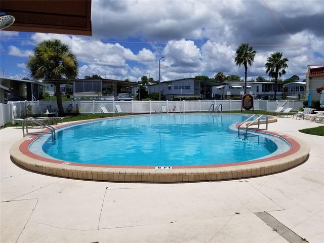 37816 BARCELONA AVENUE, Zephyrhills, FL 33541