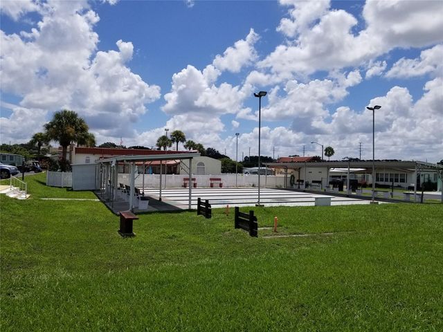 37816 BARCELONA AVENUE, Zephyrhills, FL 33541