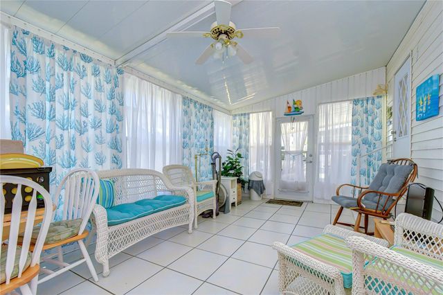 37816 BARCELONA AVENUE, Zephyrhills, FL 33541