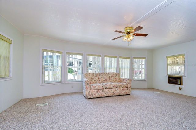 37816 BARCELONA AVENUE, Zephyrhills, FL 33541