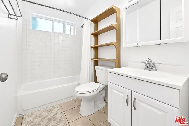 2912 5th Avenue, Los Angeles, CA 90018