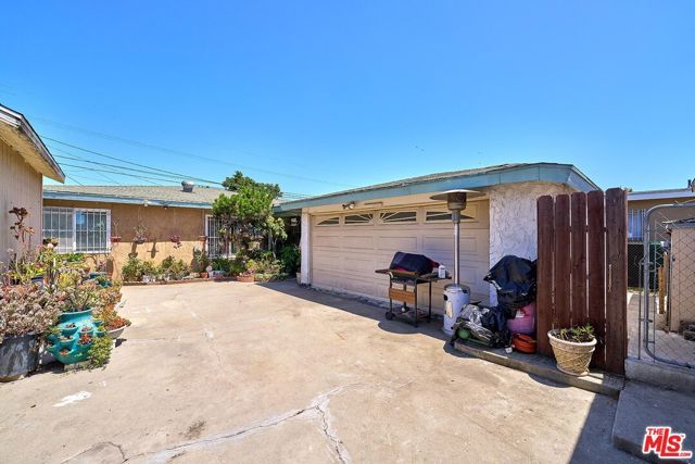 2912 5th Avenue, Los Angeles, CA 90018