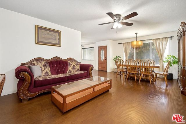 2912 5th Avenue, Los Angeles, CA 90018