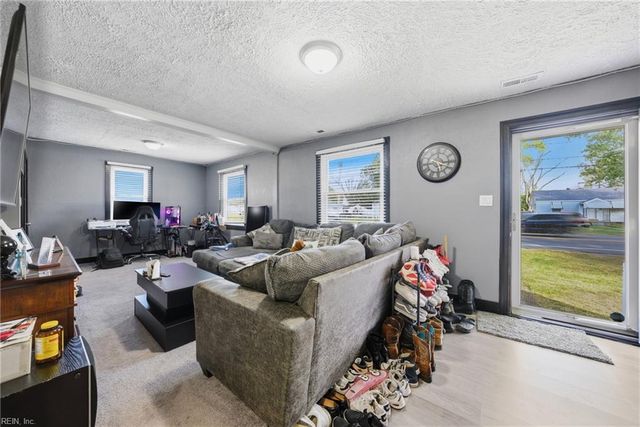 4320 Deep Creek BLVD, Portsmouth, VA 23702