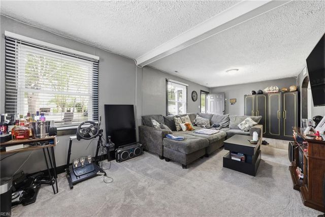 4320 Deep Creek BLVD, Portsmouth, VA 23702