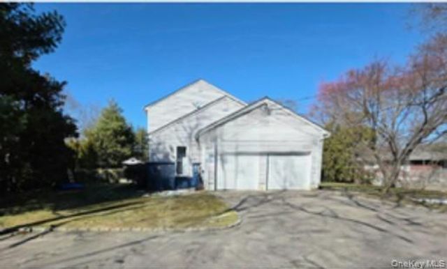 29 Industrial Boulevard, Riverhead, NY 11901