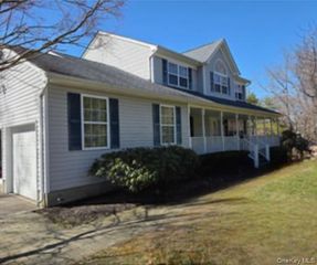 29 Industrial Boulevard, Riverhead, NY 11901