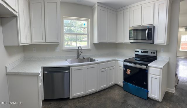 6565 Ridgewood Road, Horn Lake, MS 38637