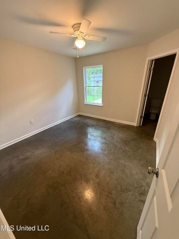 6565 Ridgewood Road, Horn Lake, MS 38637