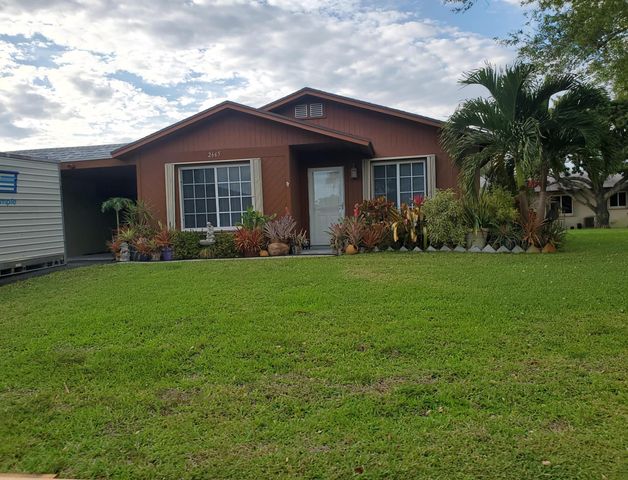 2665 SE 27th Lane, Boynton Beach, FL 33435