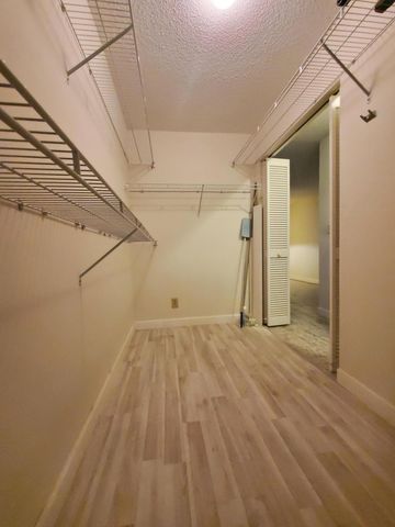 2665 SE 27th Lane, Boynton Beach, FL 33435