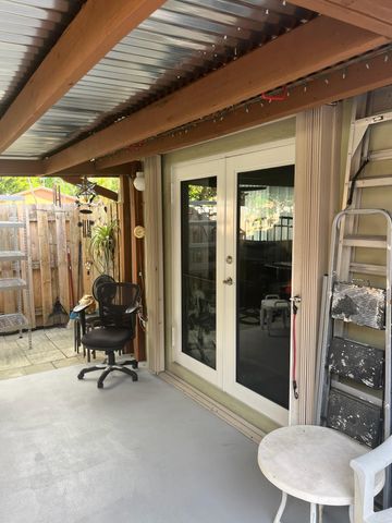 2665 SE 27th Lane, Boynton Beach, FL 33435