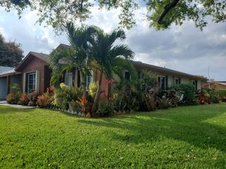 2665 SE 27th Lane, Boynton Beach, FL 33435