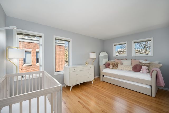 2316 N Lakewood Avenue, Chicago, IL 60614