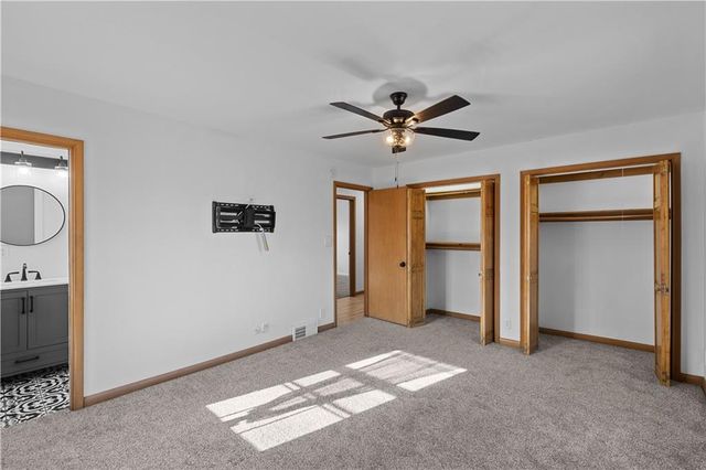 17504 E R D Mize Road, Independence, MO 64057