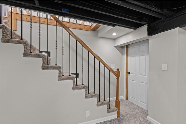 17504 E R D Mize Road, Independence, MO 64057