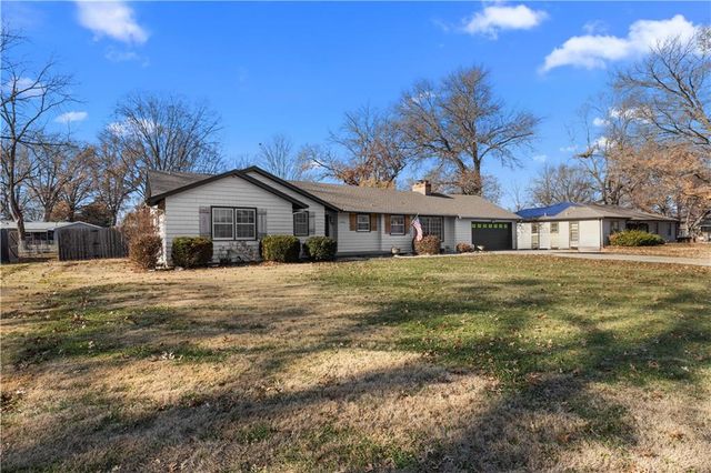 17504 E R D Mize Road, Independence, MO 64057