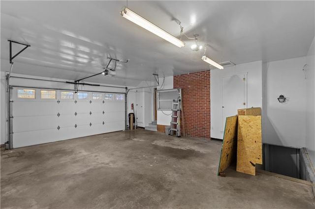 17504 E R D Mize Road, Independence, MO 64057
