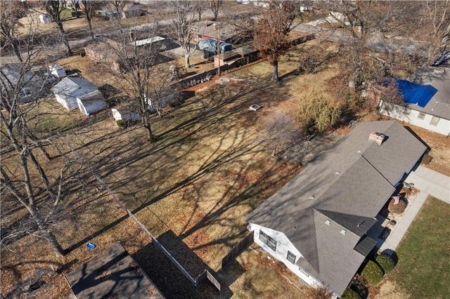 17504 E R D Mize Road, Independence, MO 64057