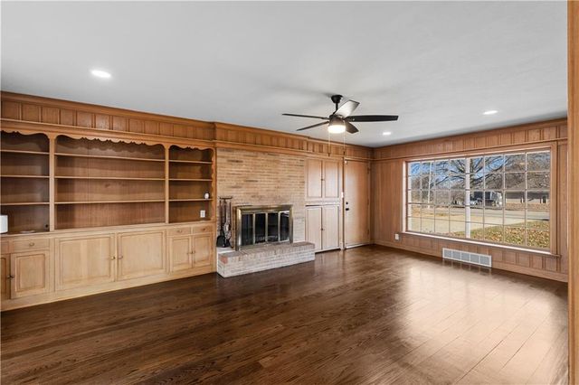 17504 E R D Mize Road, Independence, MO 64057