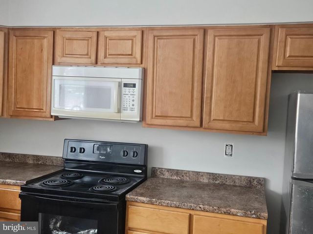 1716 JULIE CT, Bensalem, PA 19020