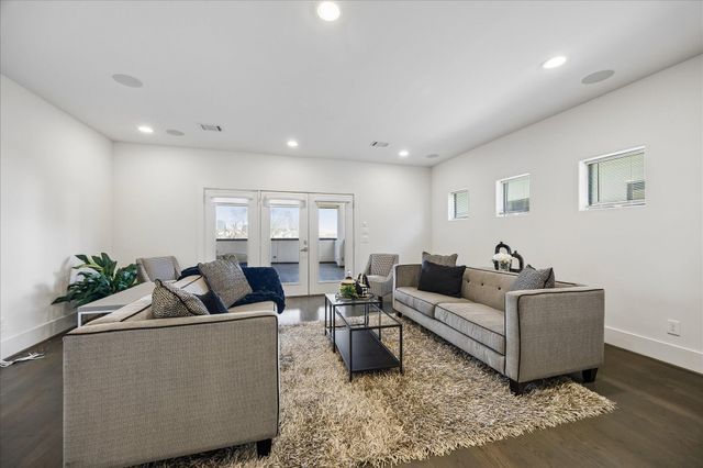 309 Peden Street Street, Houston, TX 77006