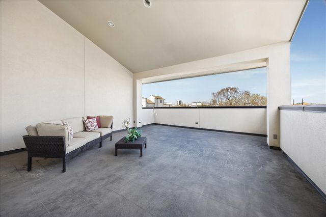 309 Peden Street Street, Houston, TX 77006