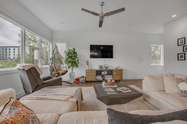1811A Martin St, Nashville, TN 37203