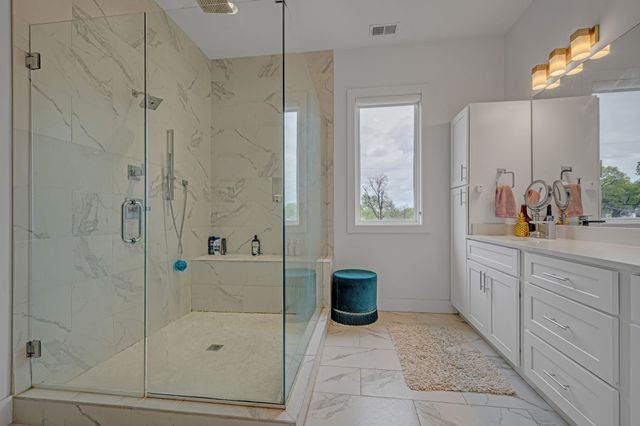 1811A Martin St, Nashville, TN 37203