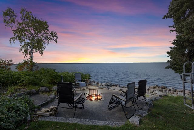 43421 Vista Road, Isle, MN 56342