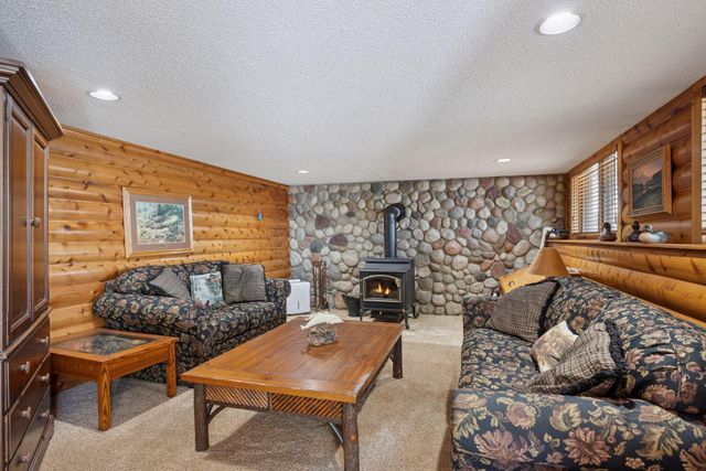 43421 Vista Road, Isle, MN 56342