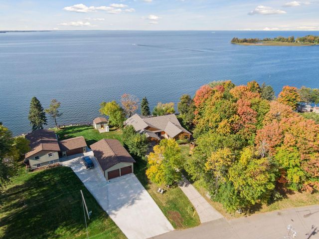 43421 Vista Road, Isle, MN 56342