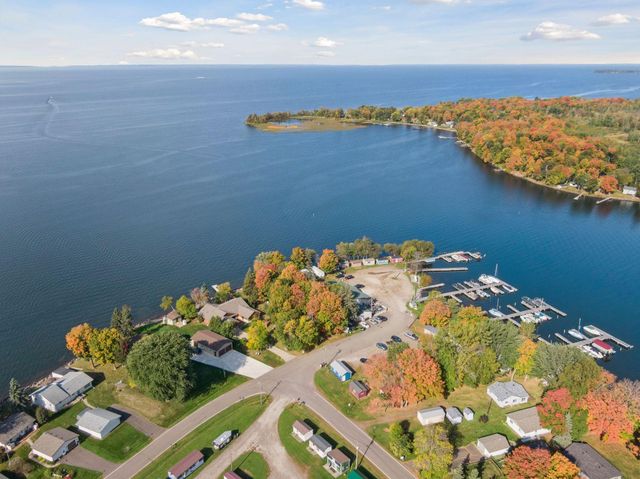 43421 Vista Road, Isle, MN 56342