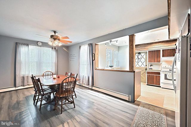545 W KING ST, Littlestown, PA 17340