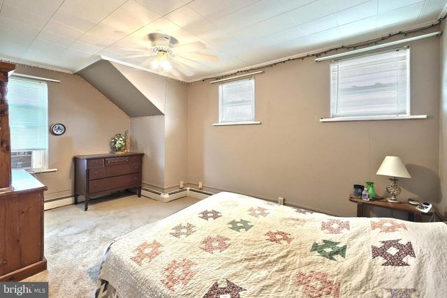 545 W KING ST, Littlestown, PA 17340