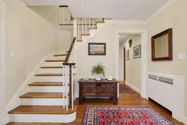 152 Beverly Rd, Brookline, MA 02467