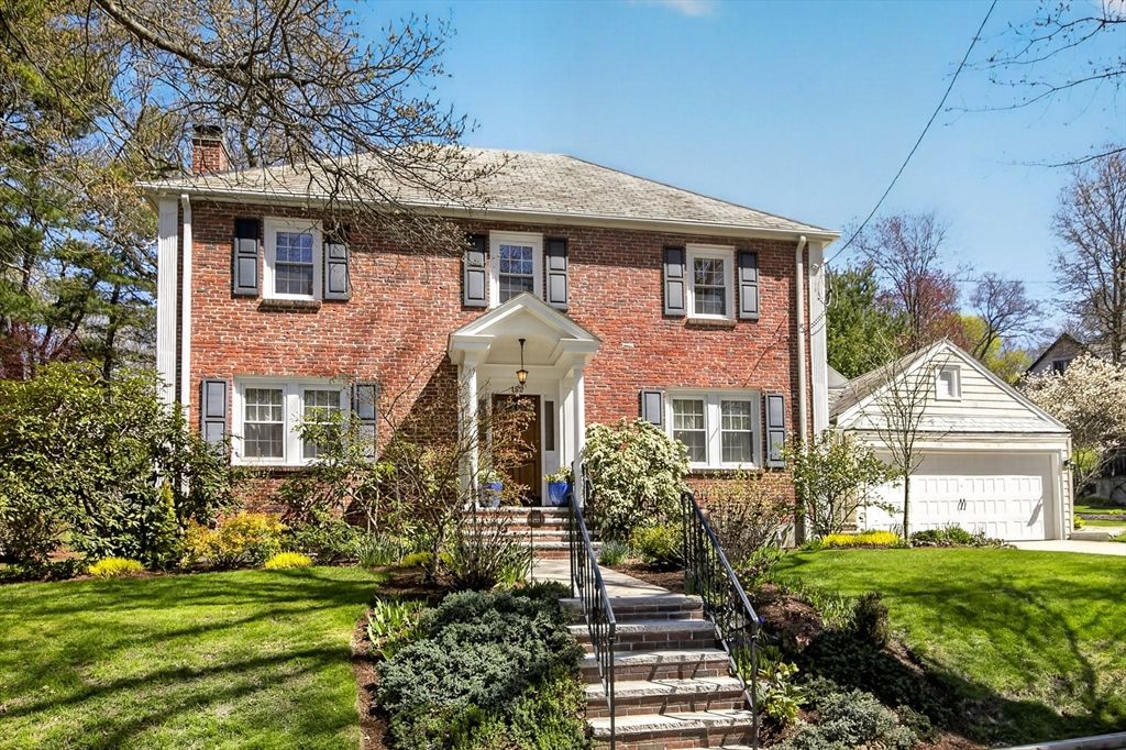 152 Beverly Rd, Brookline, MA 02467
