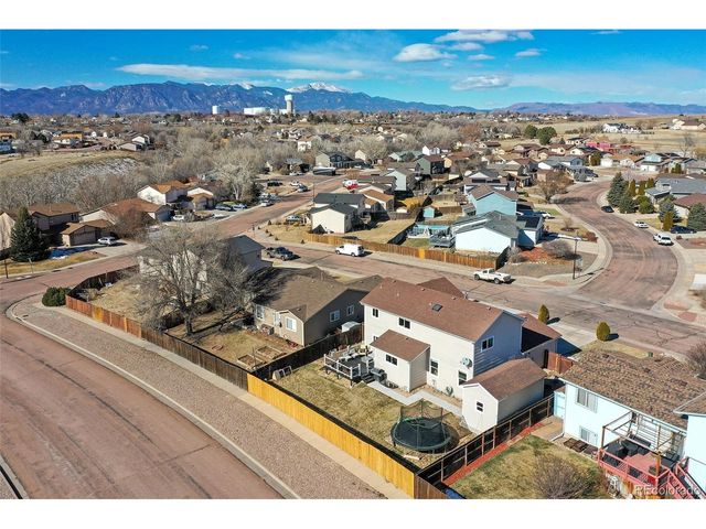 8141 Sedgewick Dr, Colorado Springs, CO 80925