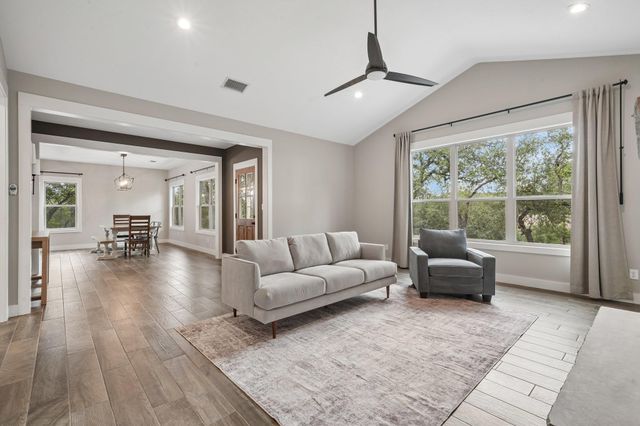 190 Magnolia MDW, Canyon Lake, TX 78133
