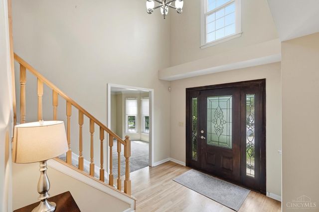 10934 Fallstone Drive, Springdale, OH 45246