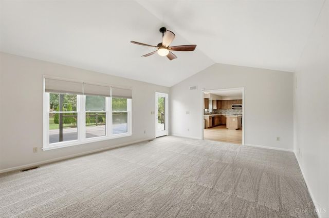 10934 Fallstone Drive, Springdale, OH 45246
