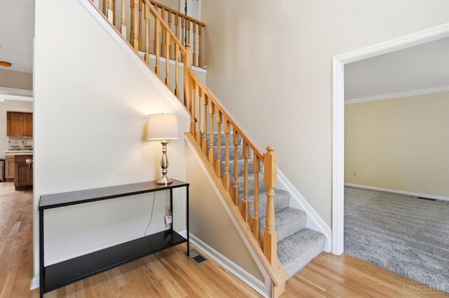 10934 Fallstone Drive, Springdale, OH 45246