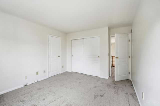 10934 Fallstone Drive, Springdale, OH 45246