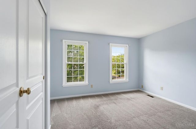 10934 Fallstone Drive, Springdale, OH 45246