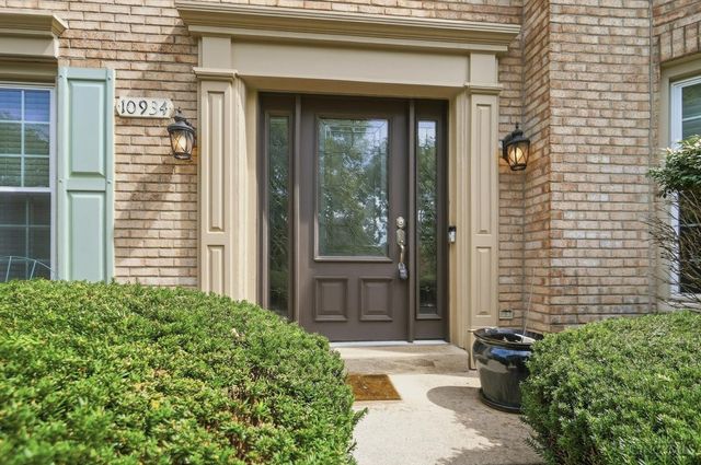 10934 Fallstone Drive, Springdale, OH 45246