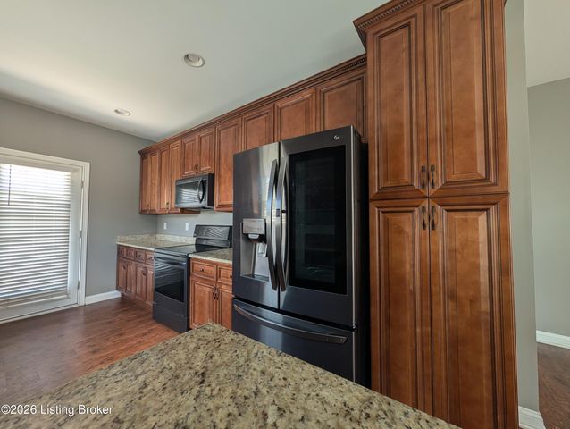 158 Elder Glen Ct, Mt Washington, KY 40047