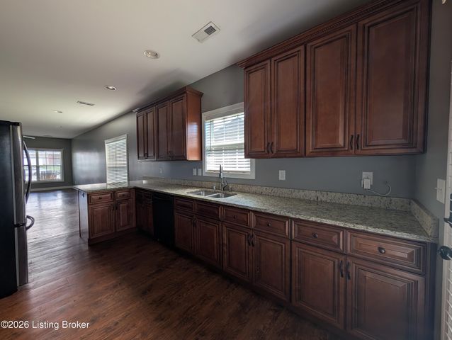 158 Elder Glen Ct, Mt Washington, KY 40047